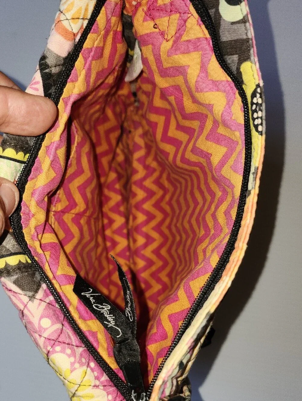 Vera Bradley Ziggy Zinnia Quilted Floral Patchwork Crossbody.